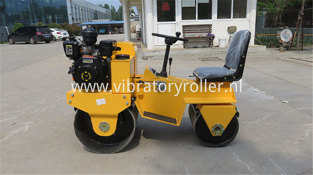 FYL-850 Road Roller